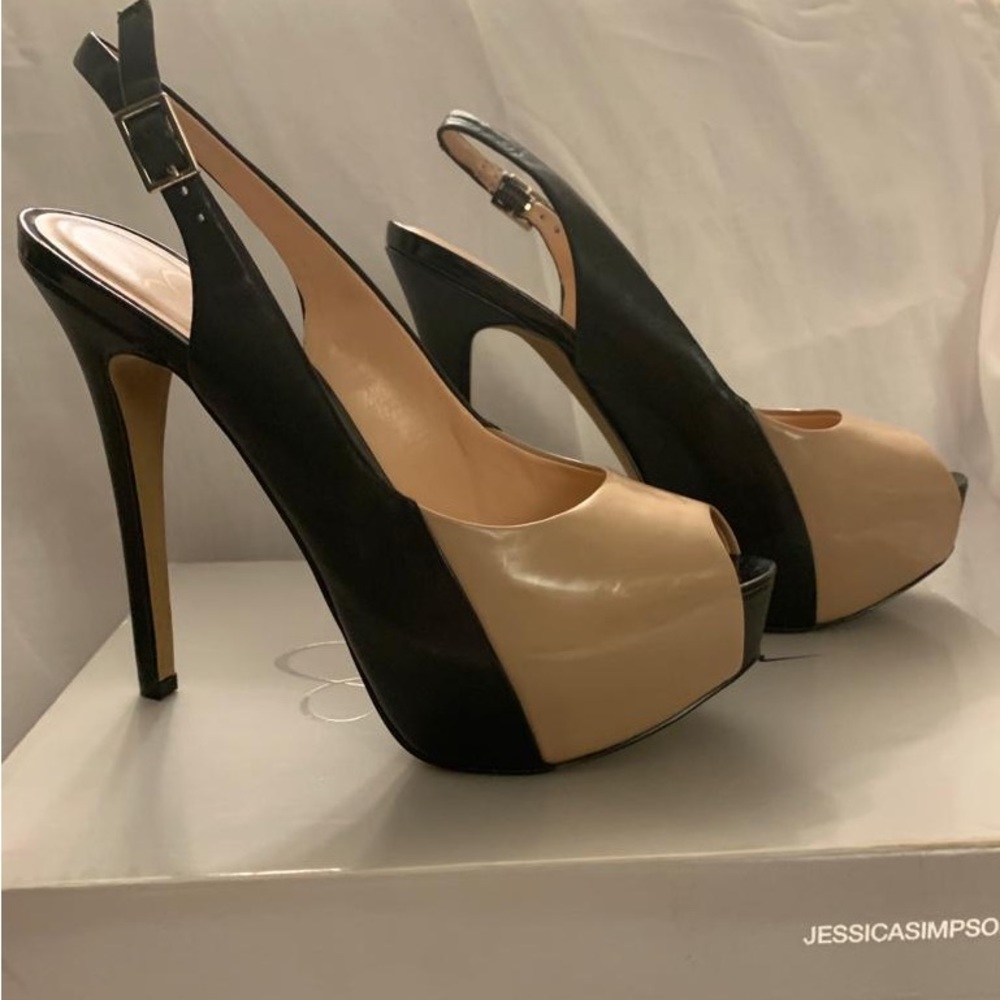 Jessica Simpson Platform Pumps